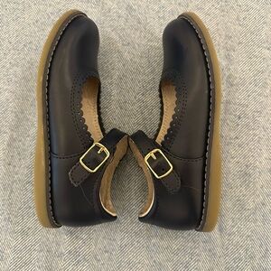 Footmates Navy Scallop Mary Jane Shoes